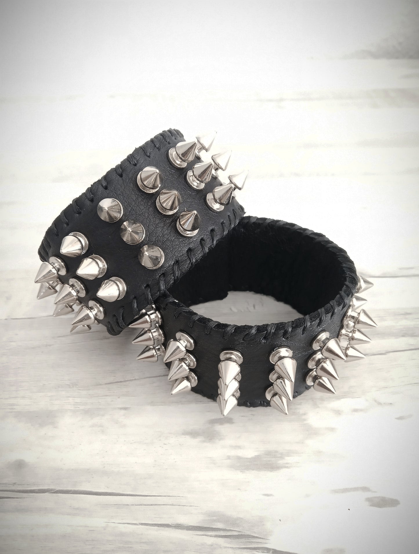 Pulsera de pinchos ref.p100